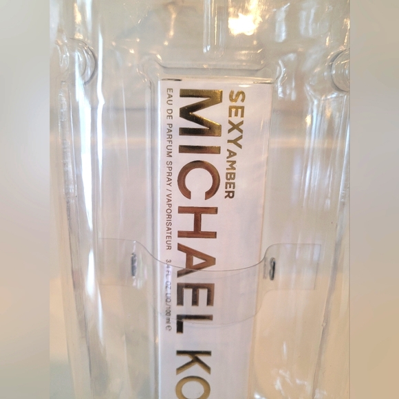 MICHAEL Kors New in Package - Picture 2 of 4